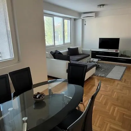 Vodno Modern Flat M&m דירה *