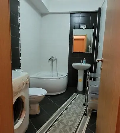 Vodno Modern Flat M&m * سكوبجي